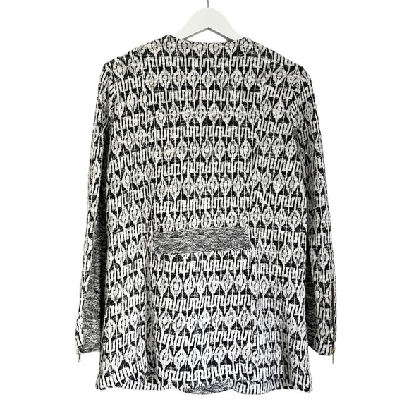 Lucky Brand Women’s Full Zip Geometric Sweater Jacket Black White‎ Size Medium - Picture 2 of 8